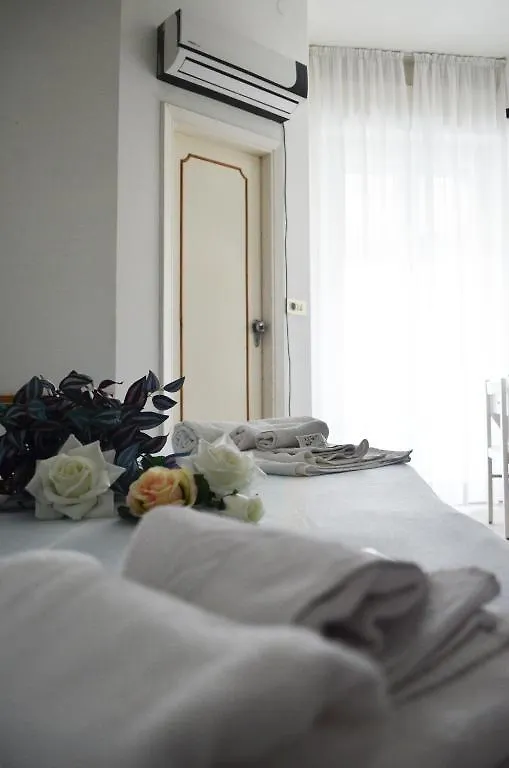 Hotel Arena Nuova Gestione Cattolica 3*,
